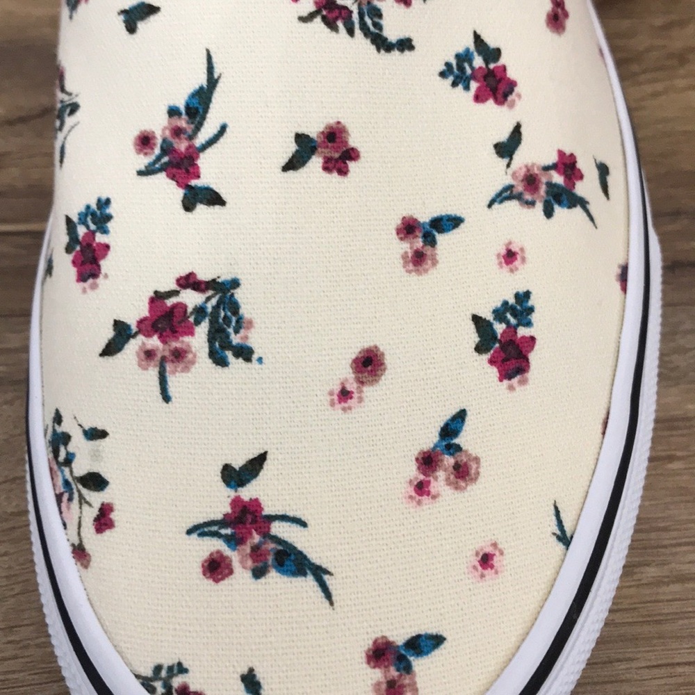 VANS CLASSIC SLIP ON BRAND NEW - Picture 7 of 16